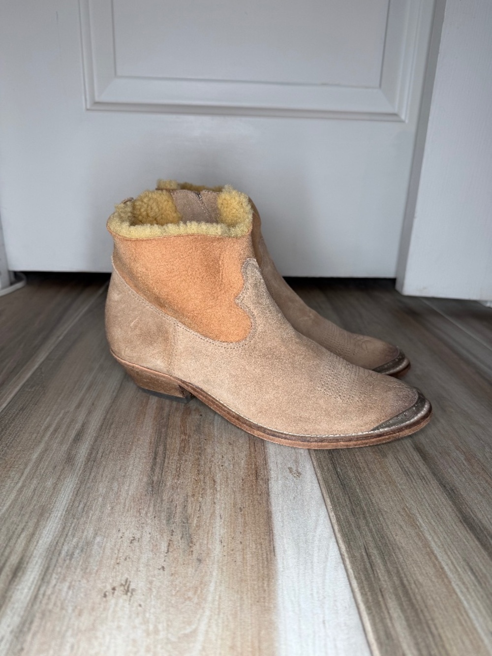 Golden Goose Young Shearling Lined Suede Western Ankle Boots Women Sz 38 - US 8